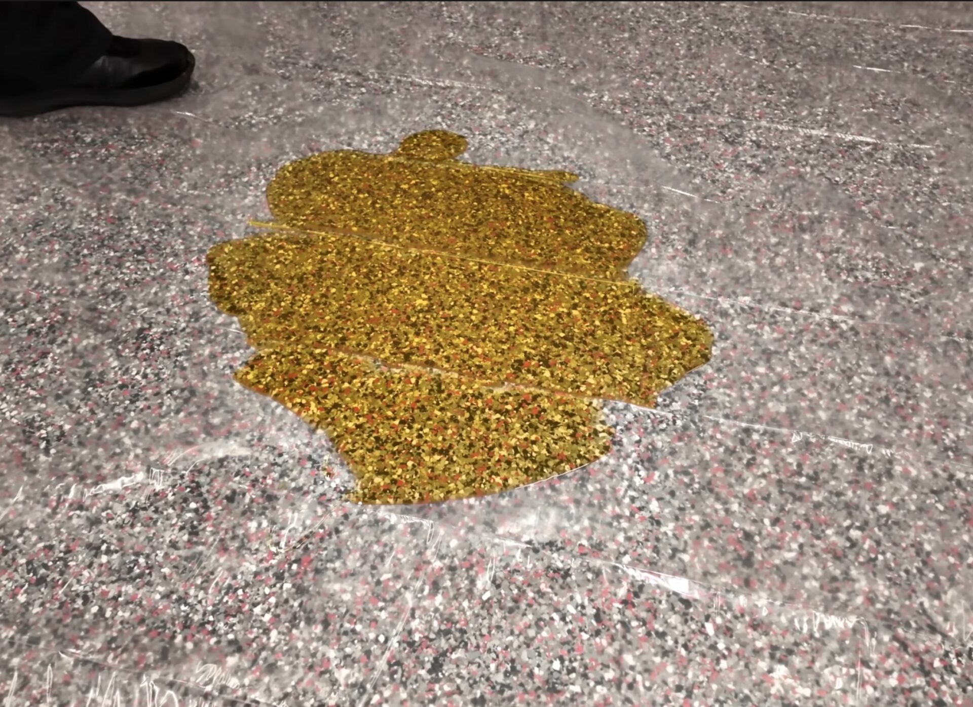 Engine Oil Leak Repair In Temecula and Murrieta | Temecula Auto Repair & Transmission Engine Oil spot on the garage floor.