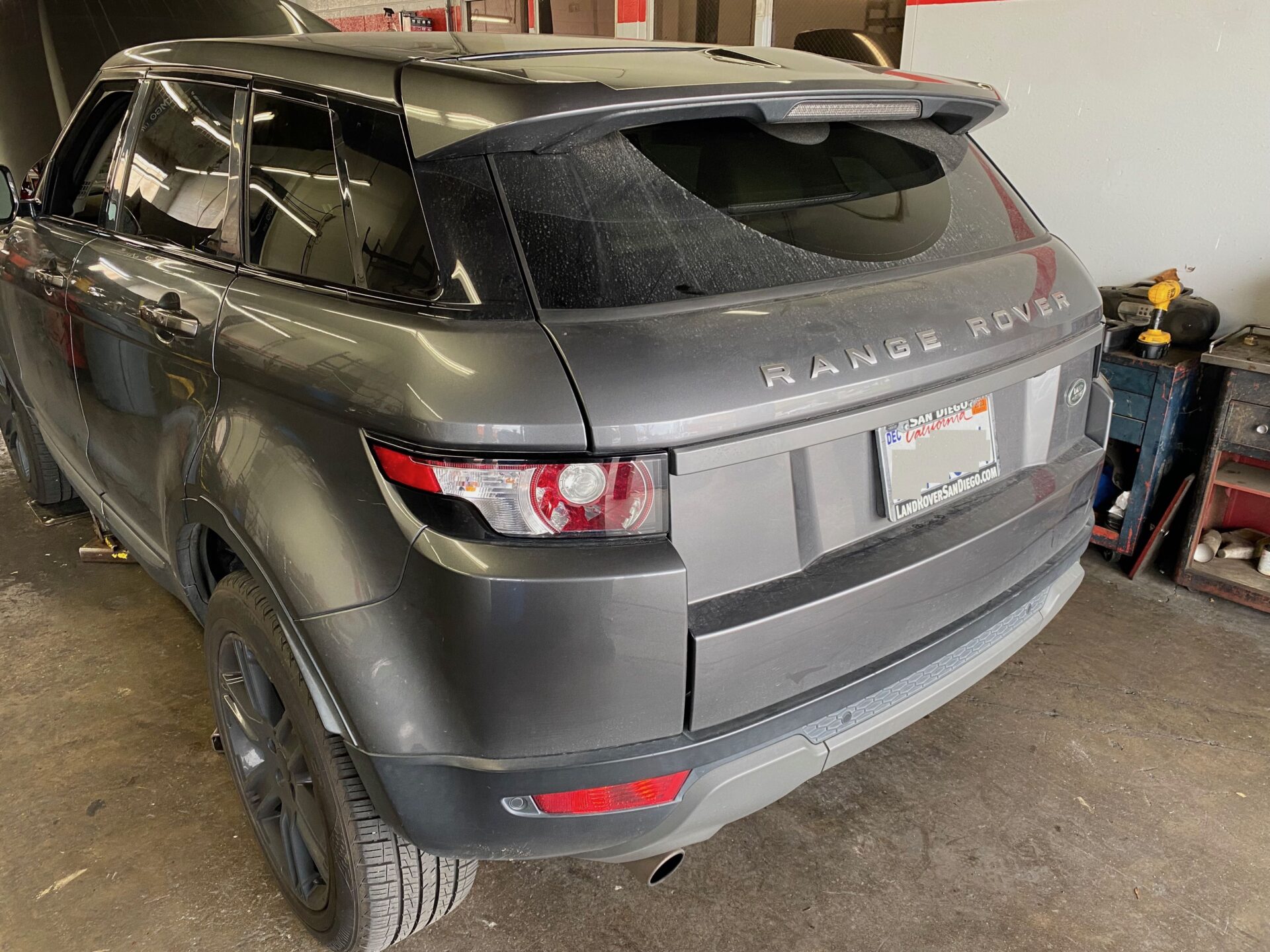 Land Rover Range Rover Service at Temecula Auto Repair | Temecula Auto Repair & Transmission Land Rover Range Rover Service at Temecula Auto Repair