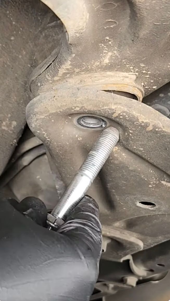 Replacing a Bad Suspsension Control Arm in Temecula and Murrieta | Temecula Auto Repair & Transmission A Technician replaces a bad Suspension Control Arm.